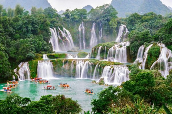 hatvacation tour ban gioc waterfall 604x400 - Cao Bang