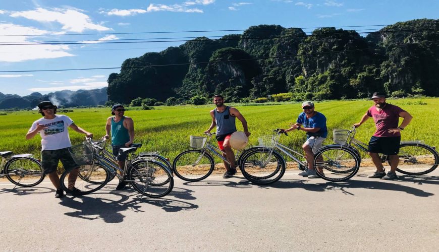 hatvacation-tour-tam-coc-rice-field-biking