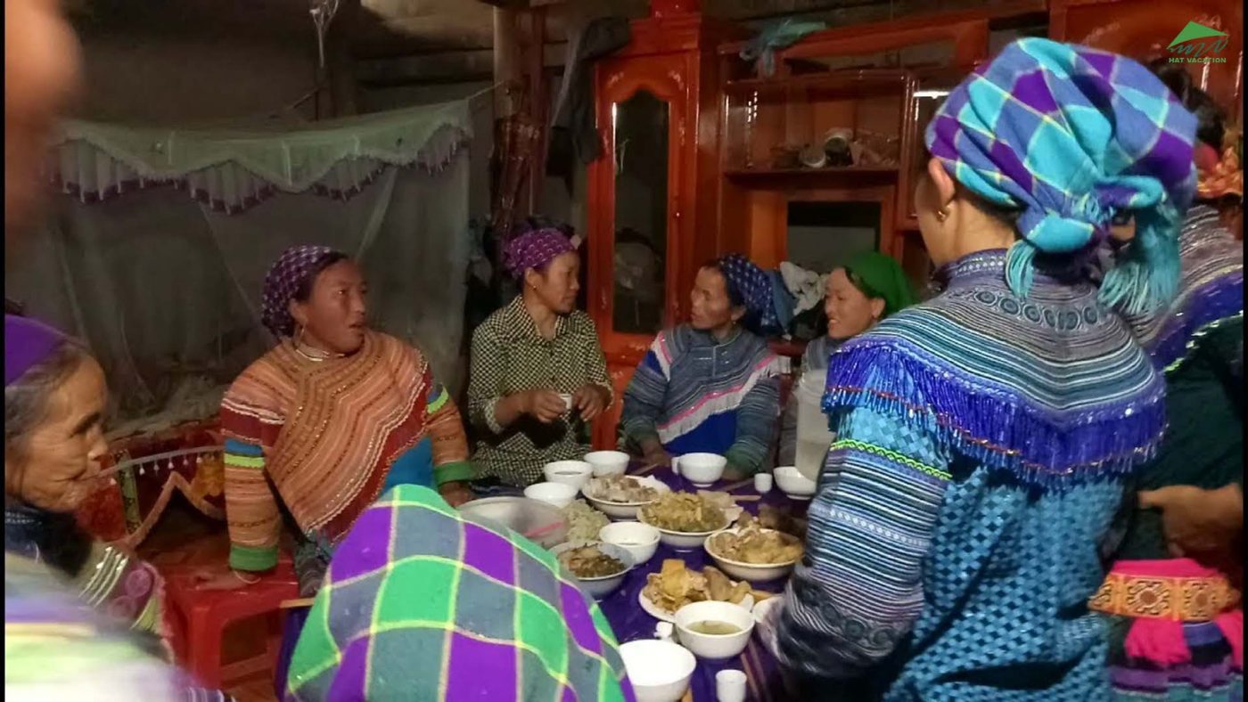 Things not to do in Sapa tribal villages|Forbidden things in Sapa Vietnam hatcation vietnam tour sapa tour Hmong meal 1400x788 - Things not to do in Sapa tribal villages|Forbidden things in Sapa Vietnam