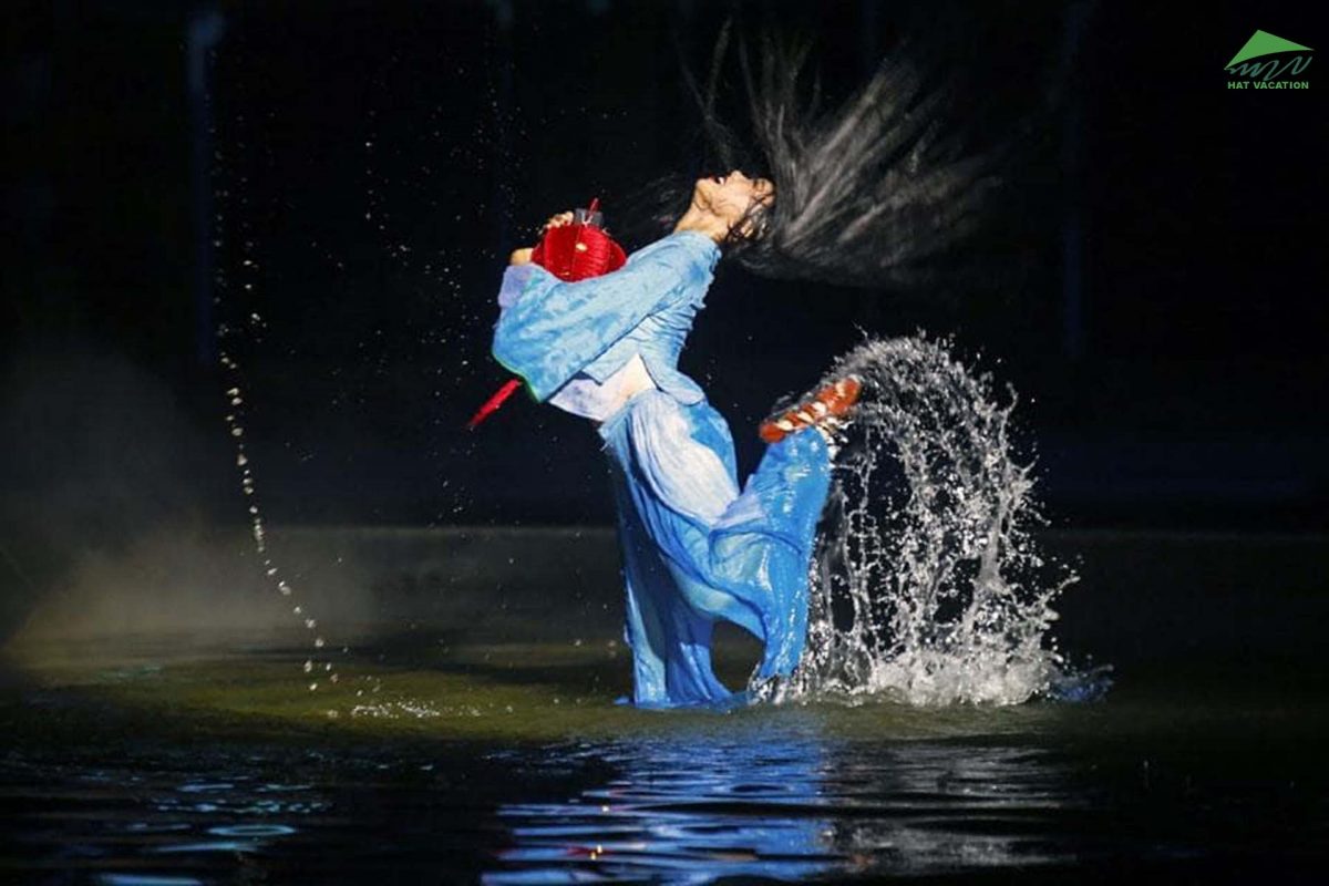 Hoi An Memories-"Most beautiful in the world"-Reuters hatvacation.com hoian memories show chapter 3 ships and sea emotional dance 1200x800 - Hoi An Memories-"Most beautiful in the world"-Reuters