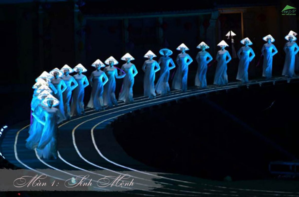 Hoi An Memories-"Most beautiful in the world"-Reuters hatvacation.com hoian memories show lighing path 1212x800 - Hoi An Memories-"Most beautiful in the world"-Reuters