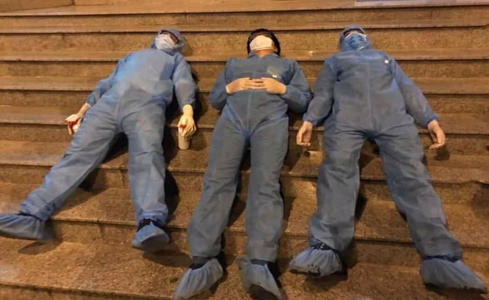 When too tired, they had to sleep temporarily on the stairs